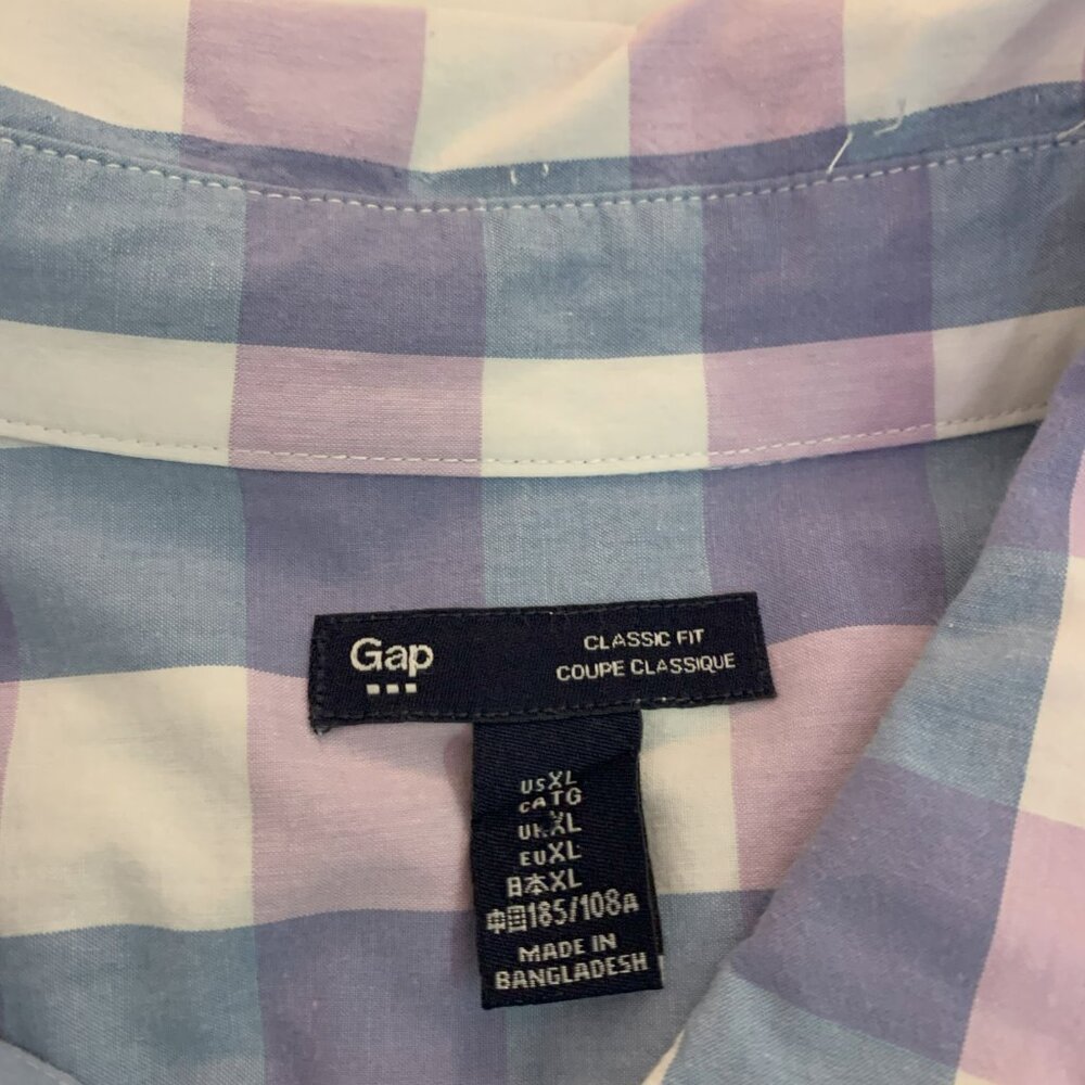 GAP - Picture 2 of 3